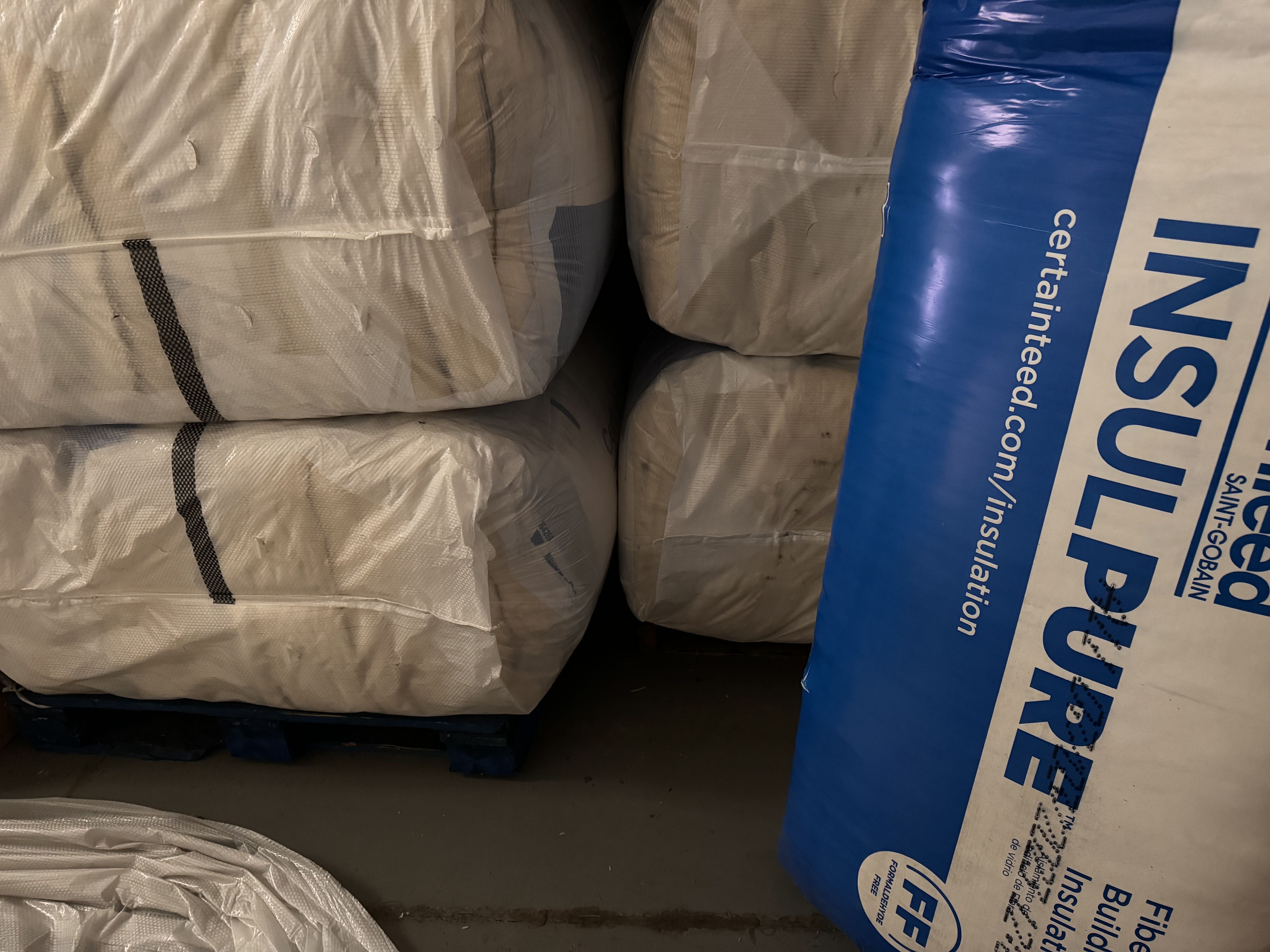 R-15 Faced fiberglass insulation - 24 inch wide studs - 118 sqft per bag