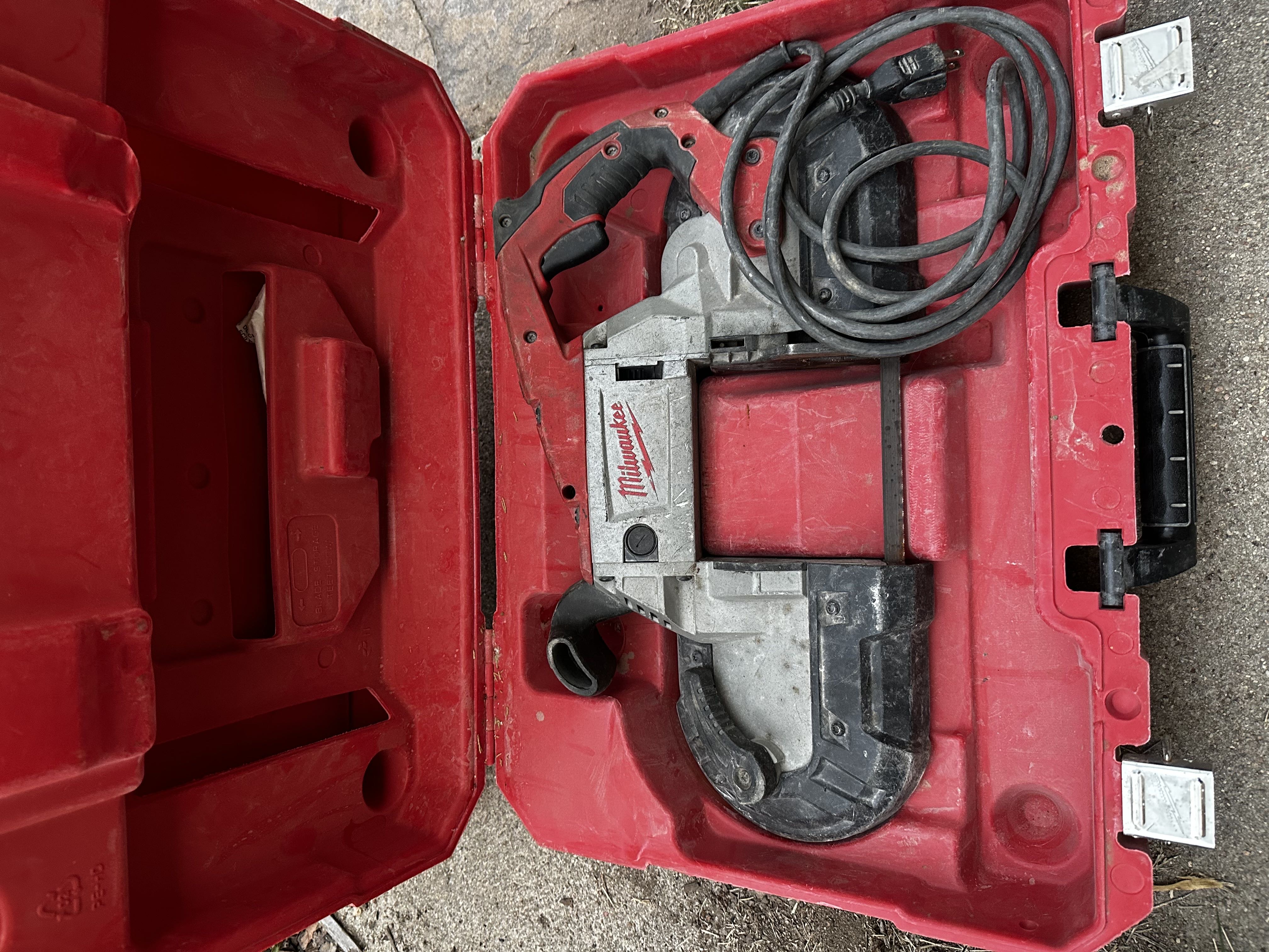 Milwaukee Deep Cut Band Saw with Hard Case