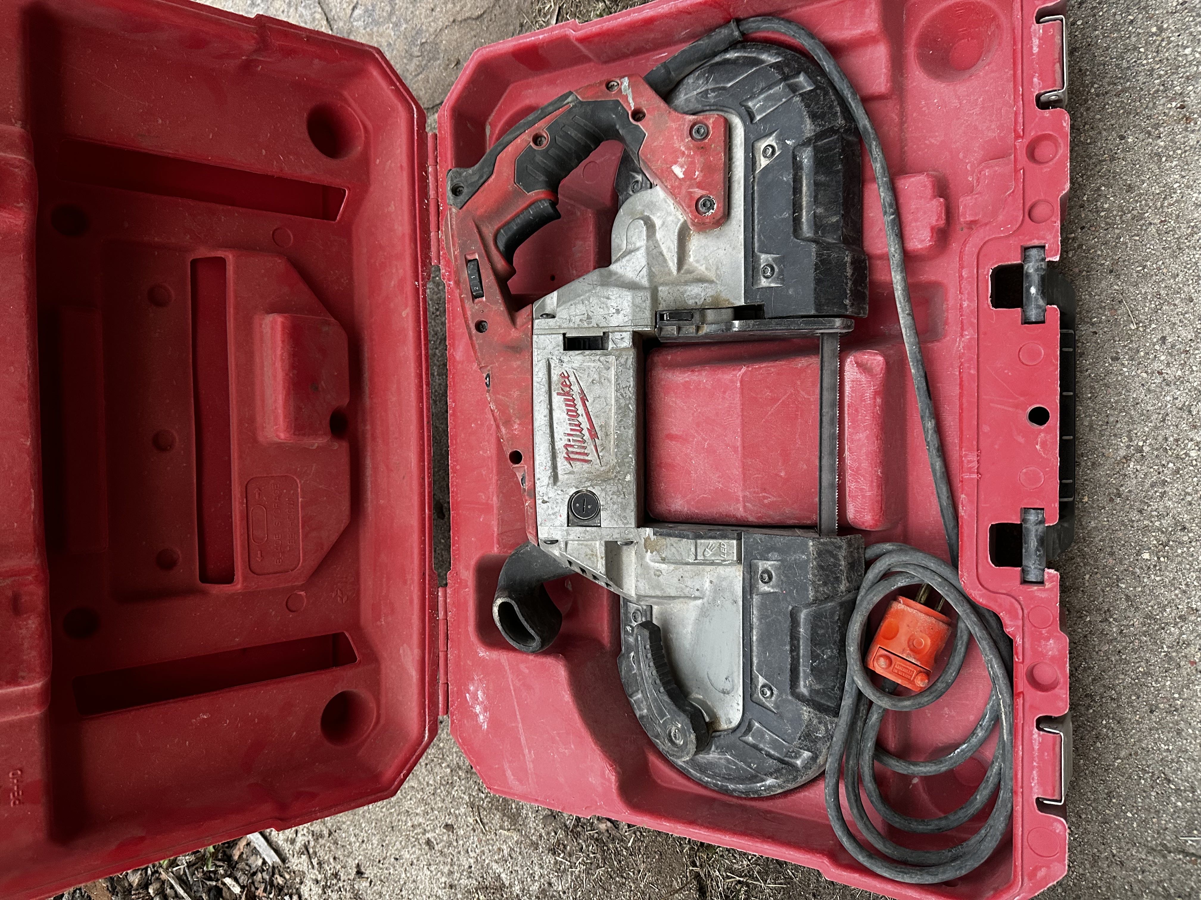 Milwaukee corded deep cut bandsaw and case