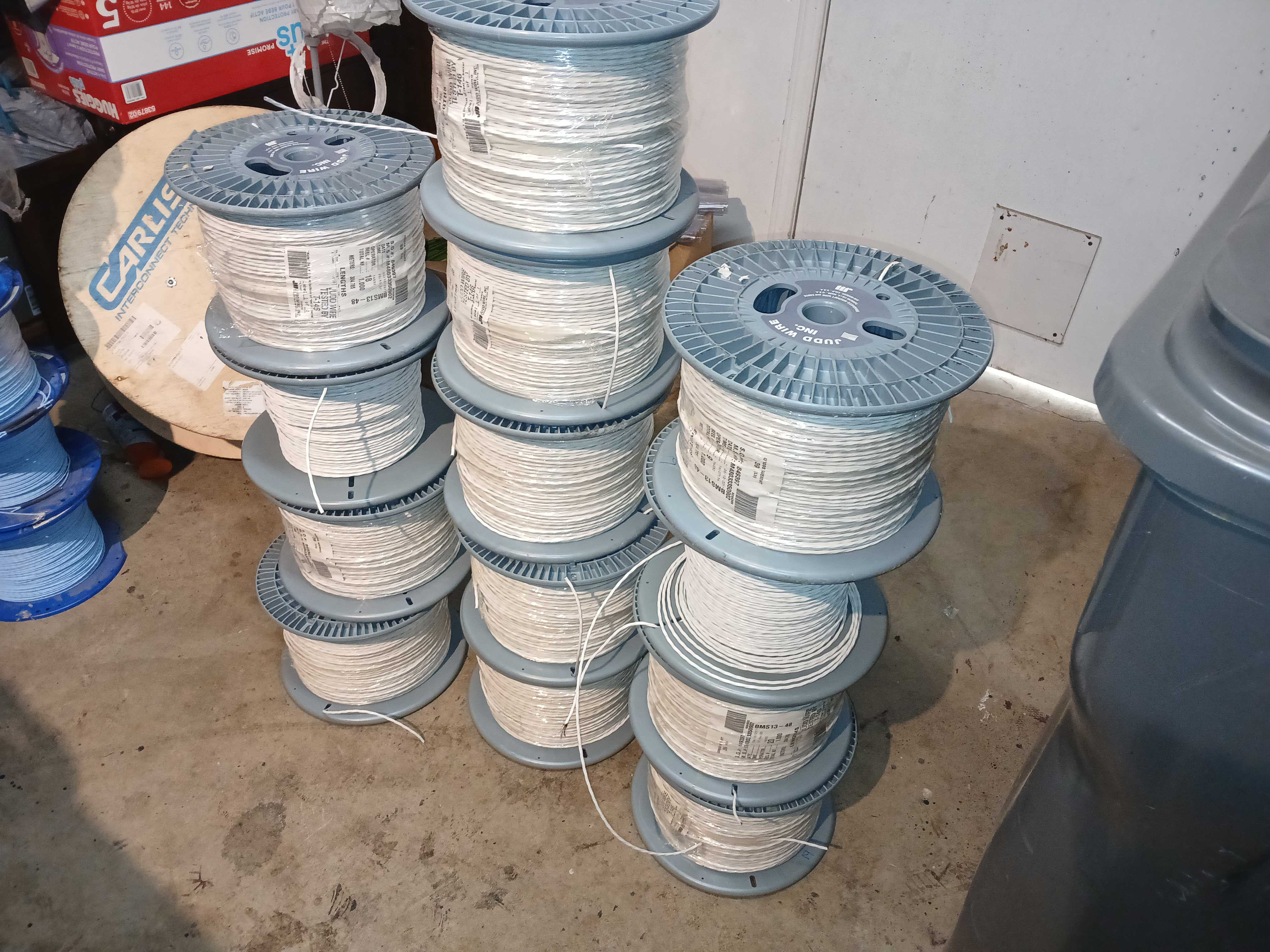 30 spools of insulated wire...... single strand and 3 strand... most are 1000 ft spools