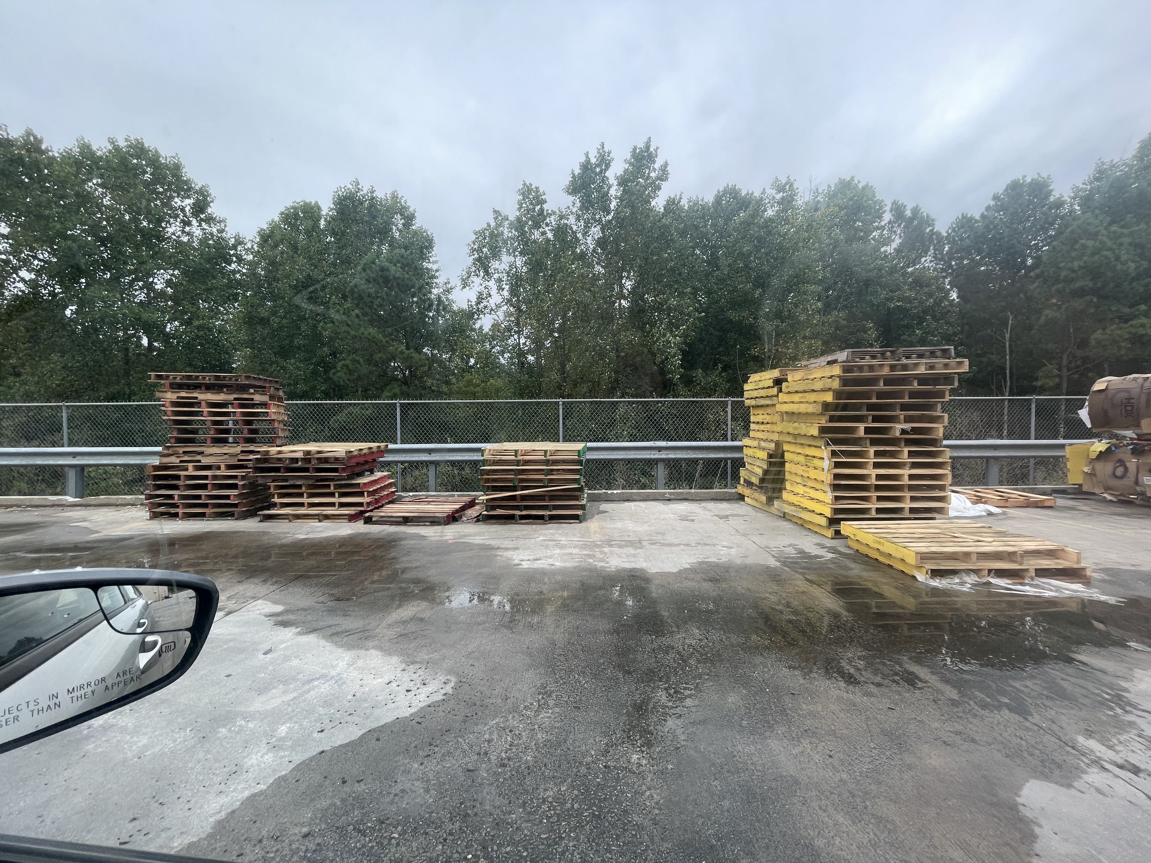 Wooden pallets 