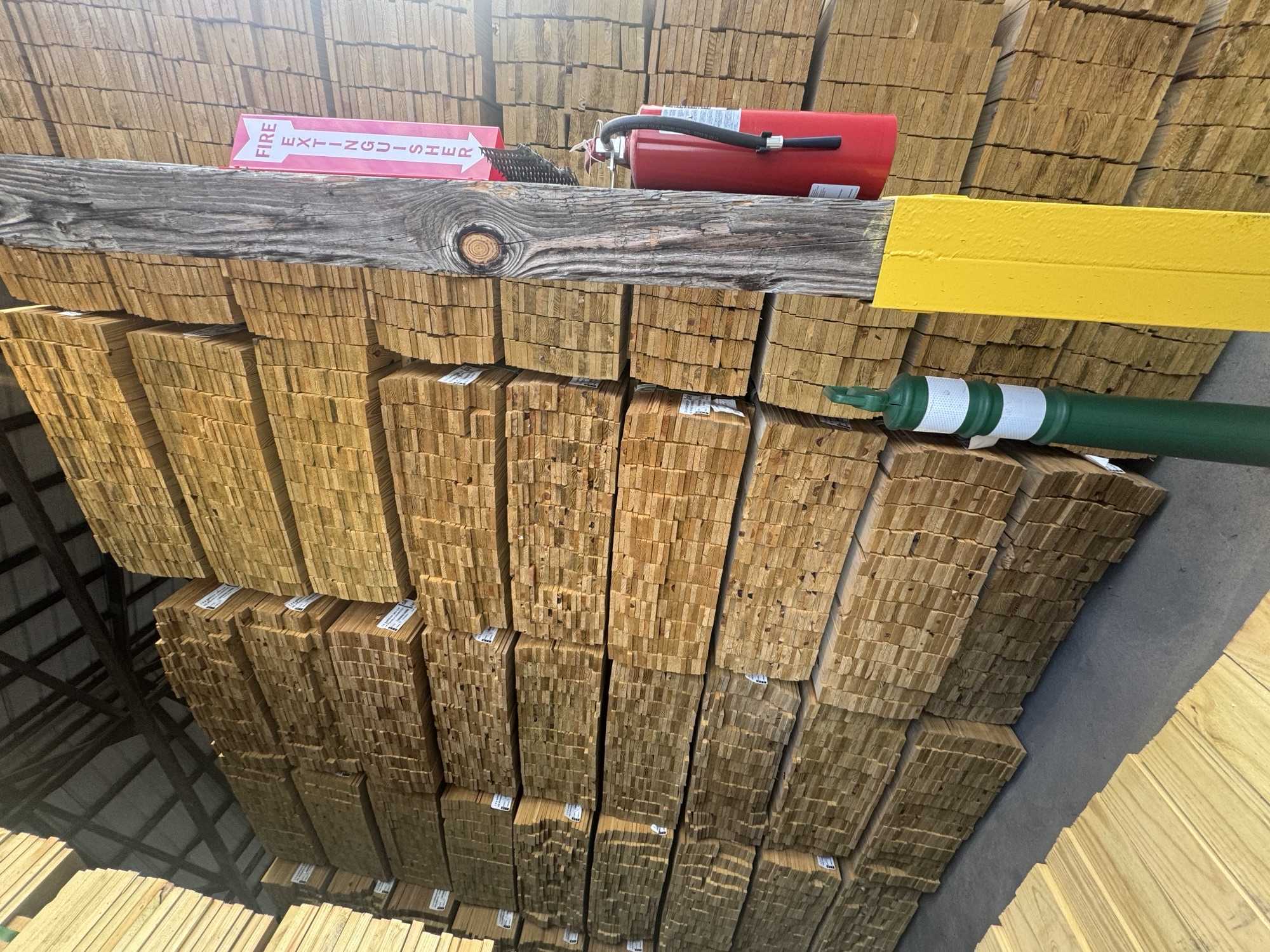 1" x 4" x 8’ Appearance Grade / Treated Above Ground Boards