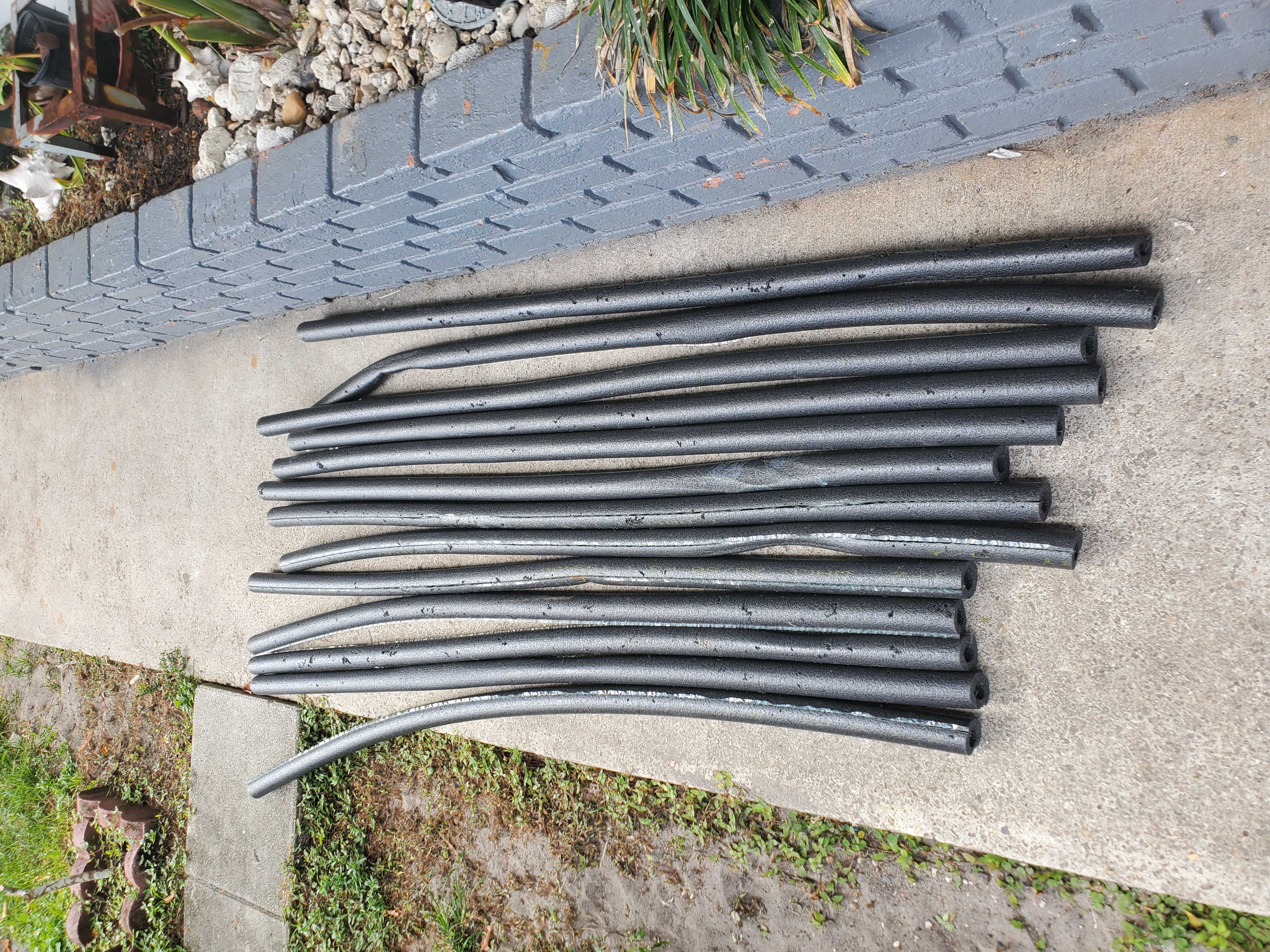 13 6ft pieces of foam pipe insulation