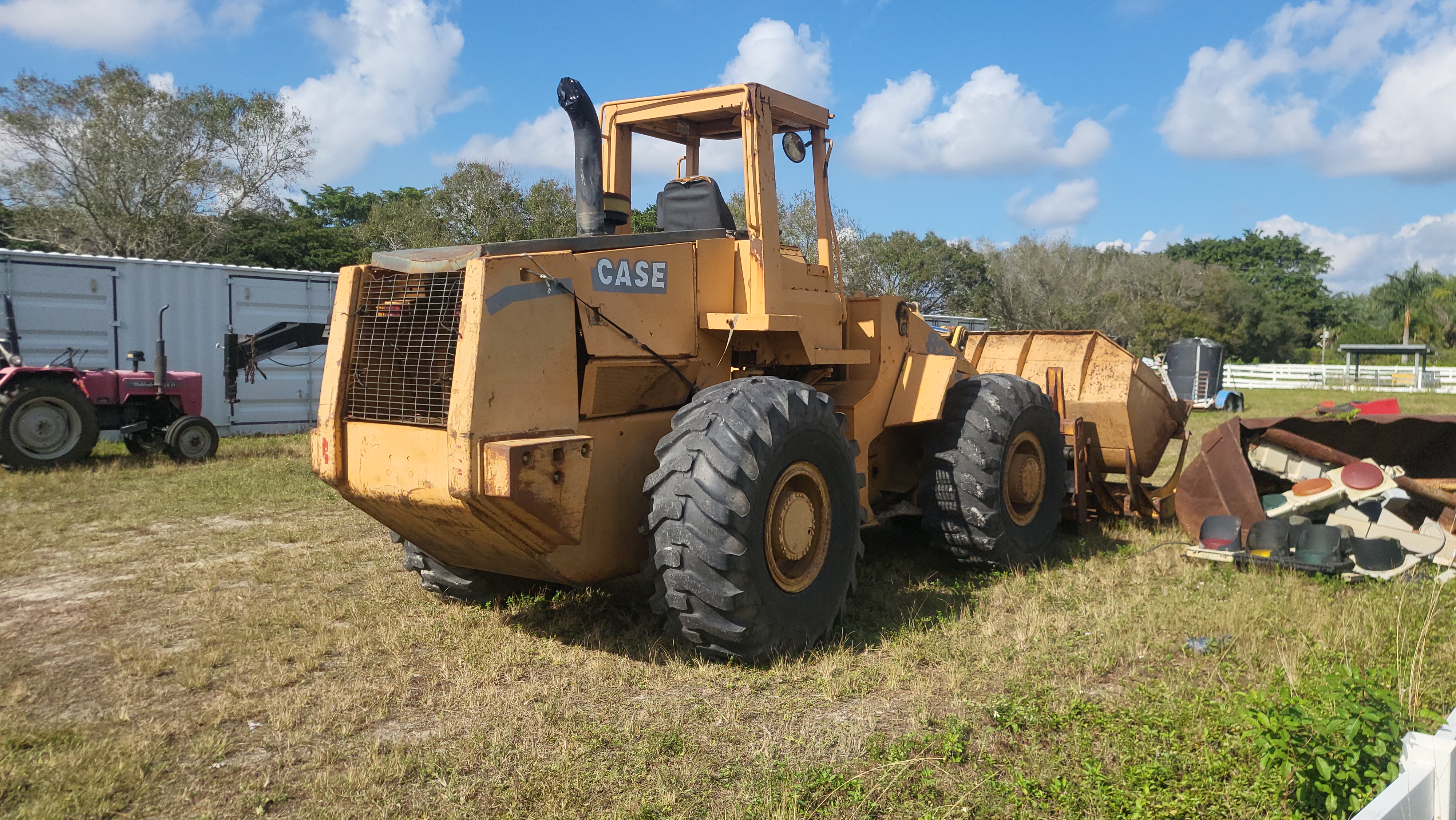 Case821 wheels Loader 