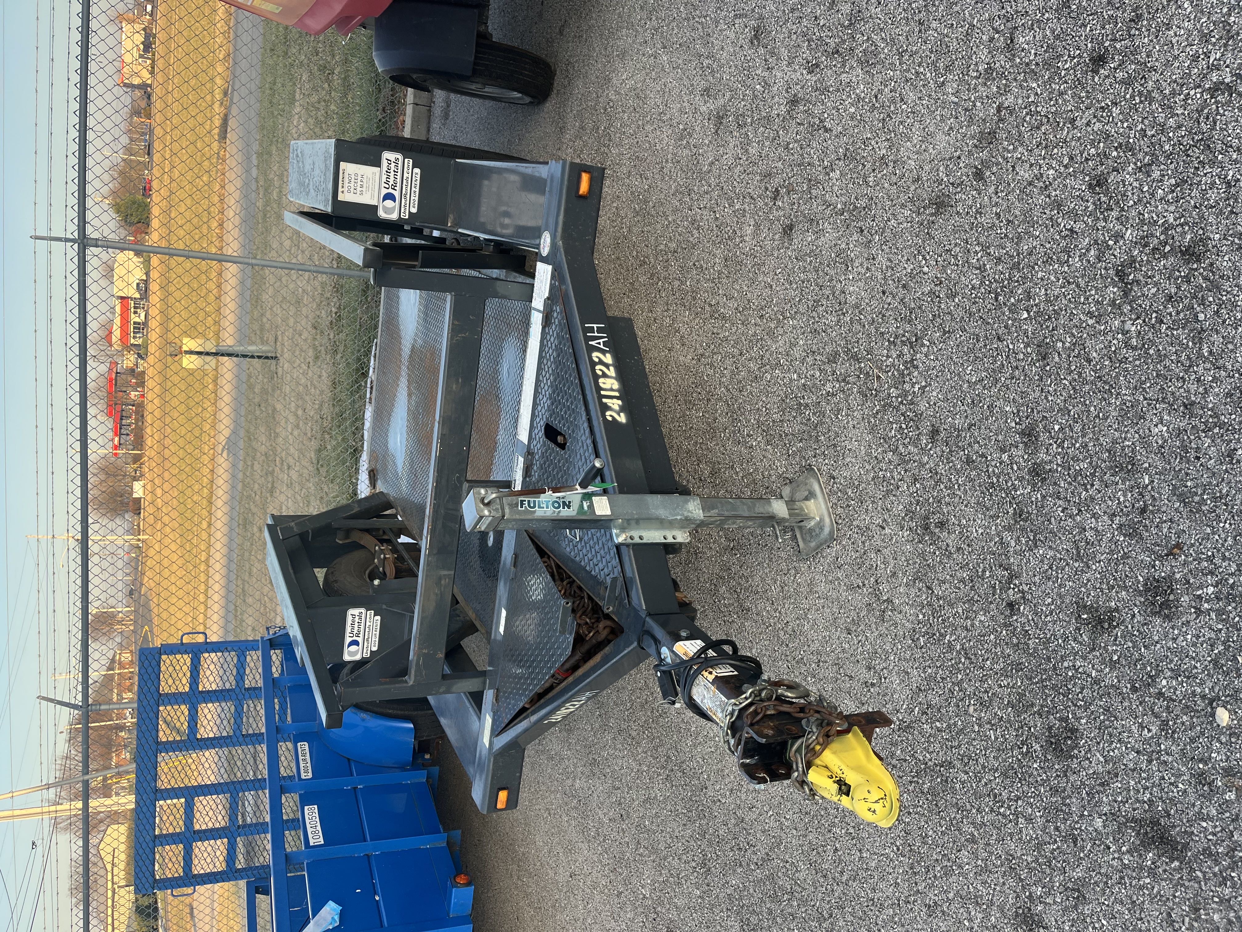 Jlg hydraulic trailer 