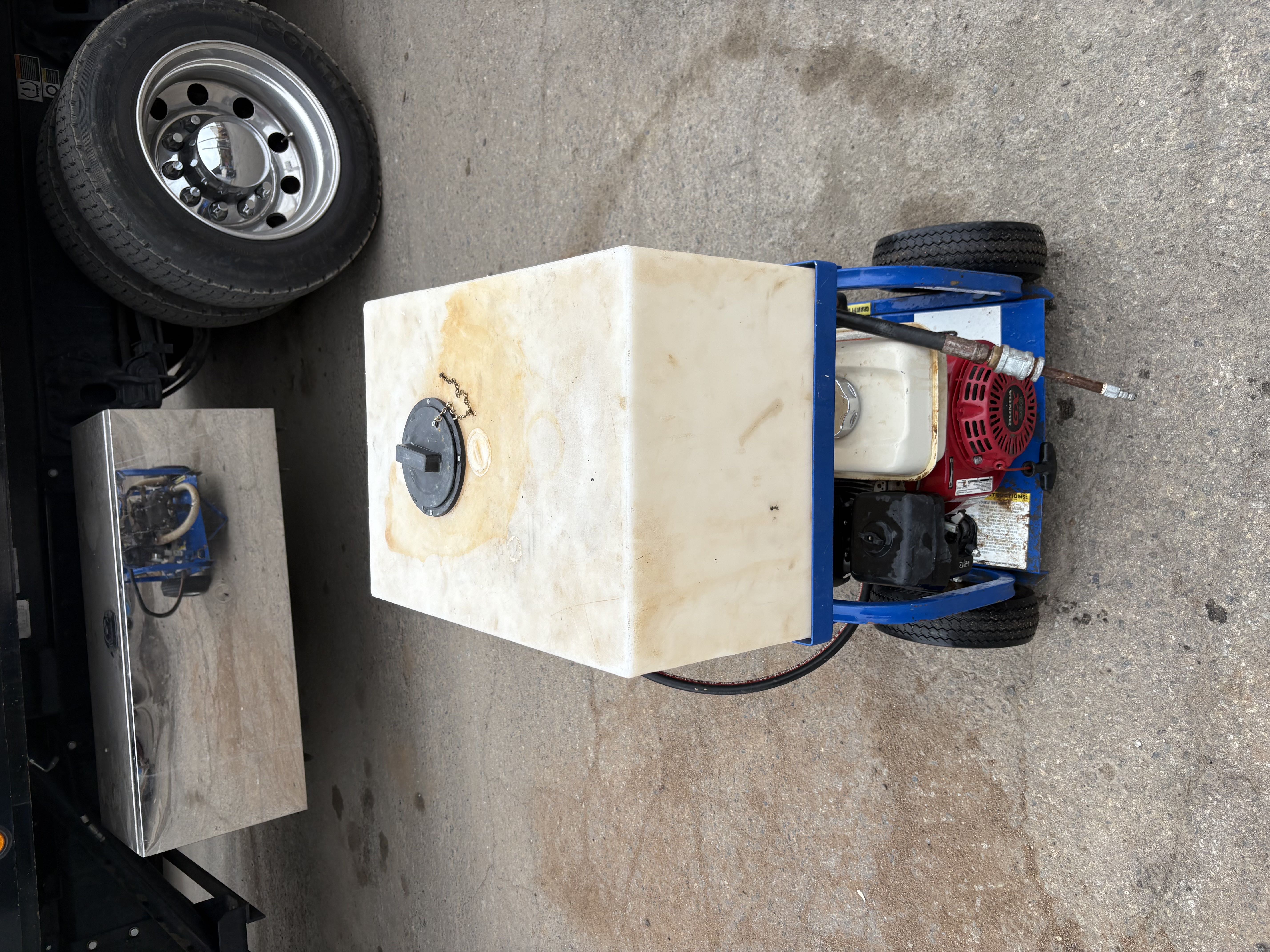 Hydrostatic test pump 