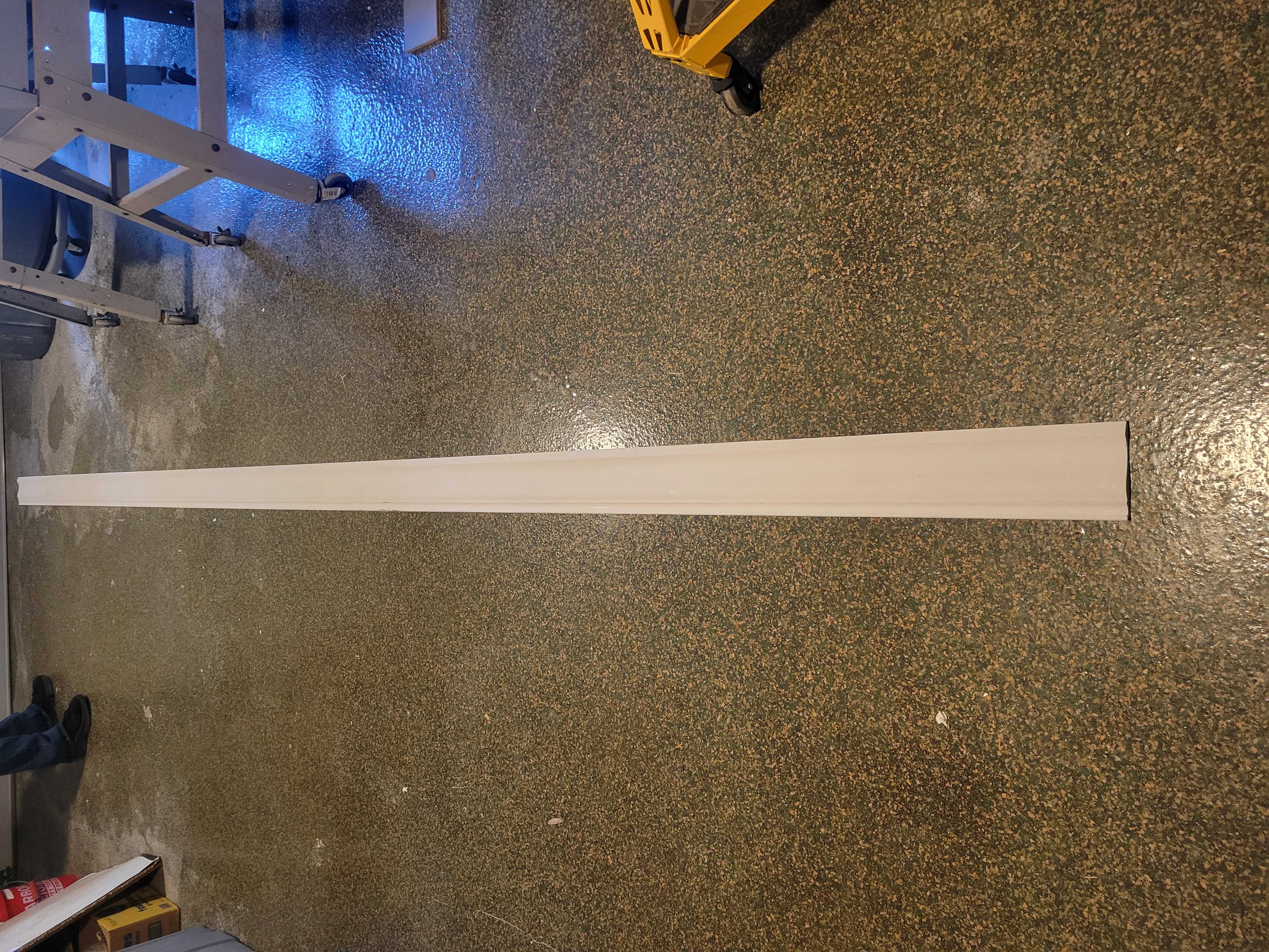 Crown Molding – 16 ft Pre-Primed MDF – Traditional Style