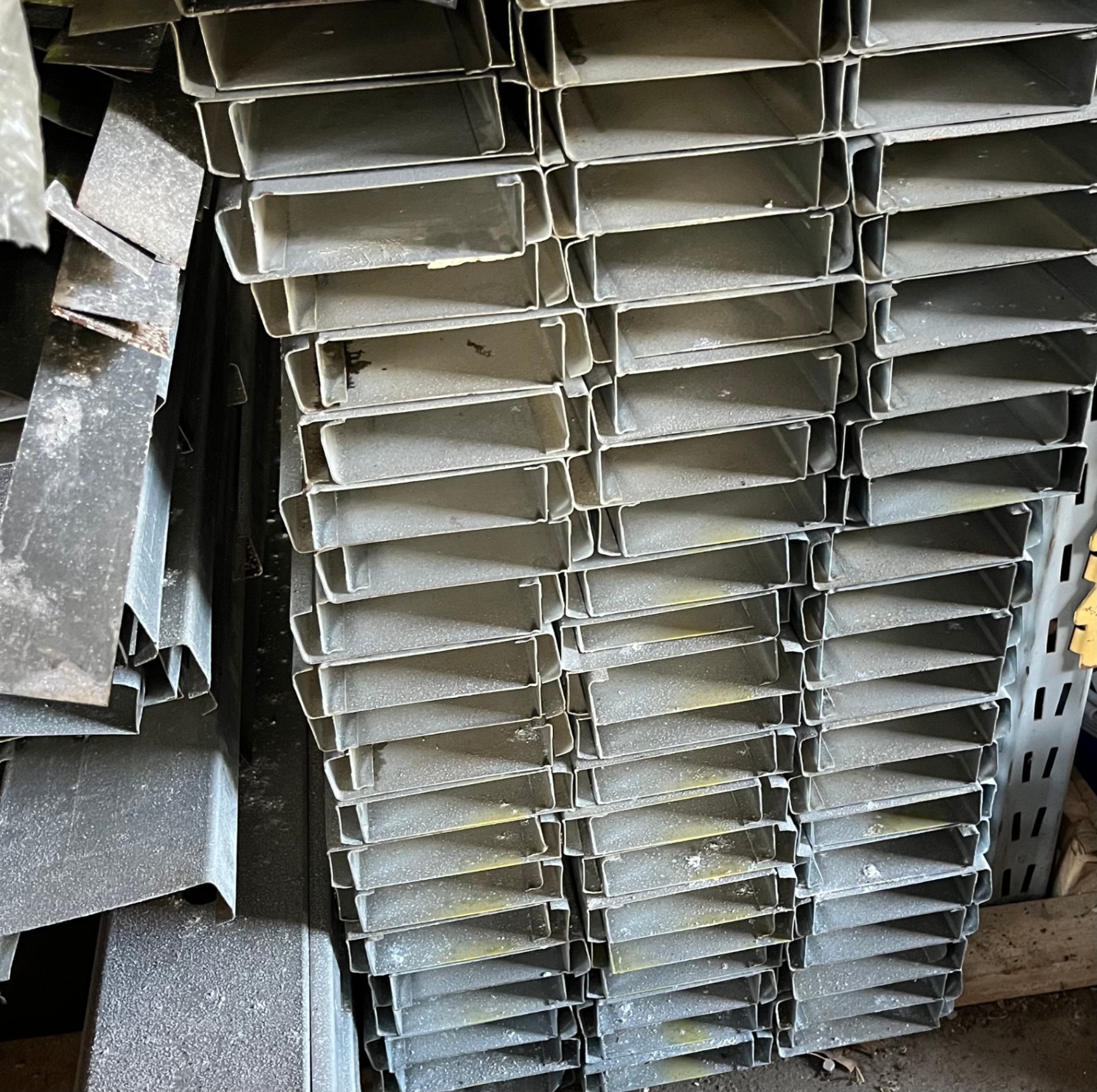 Metal Track 