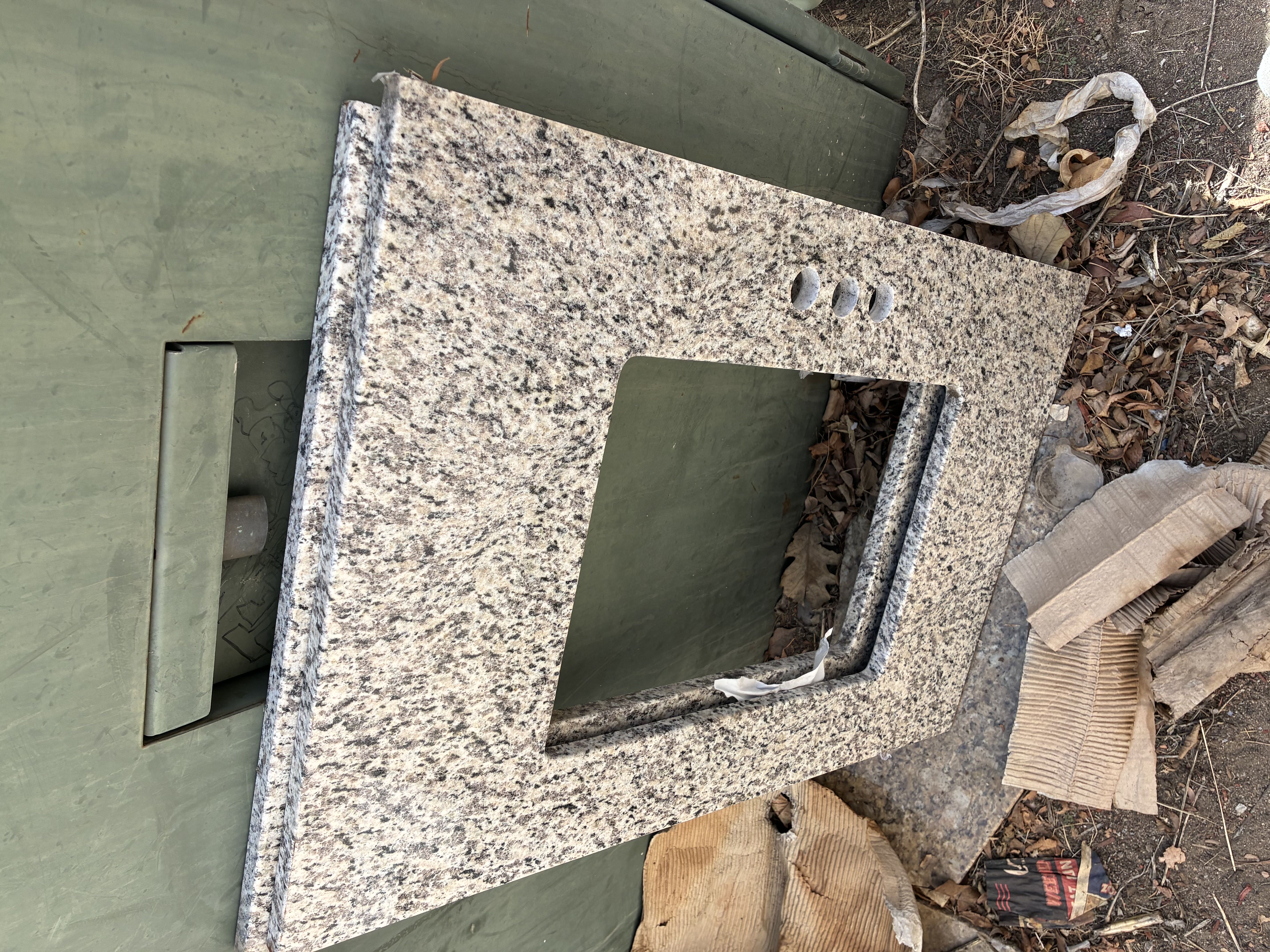 Granite bathroom countertops 