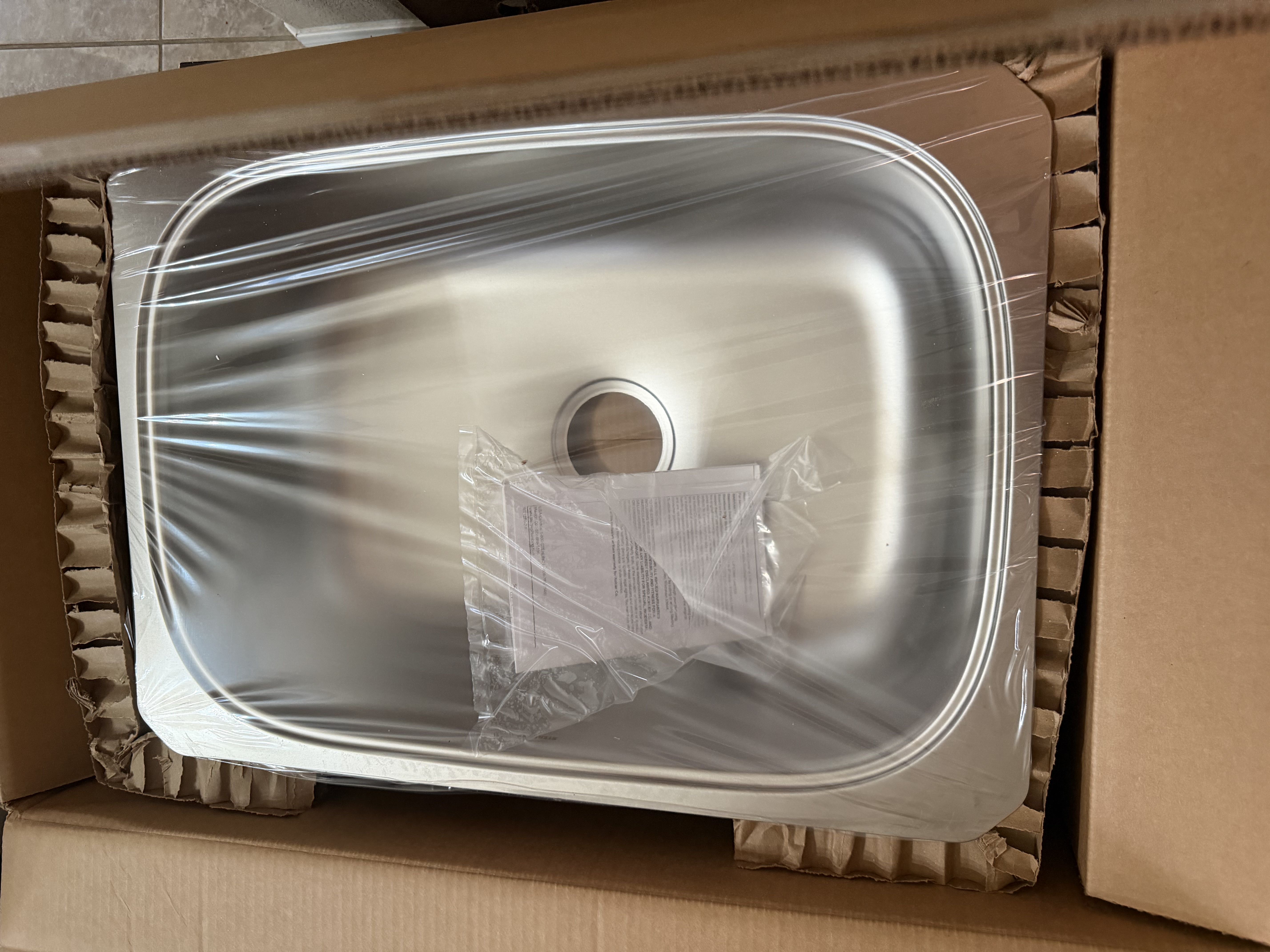 18-Gauge Stainless Undermount Kitchen Sink – Brand New 