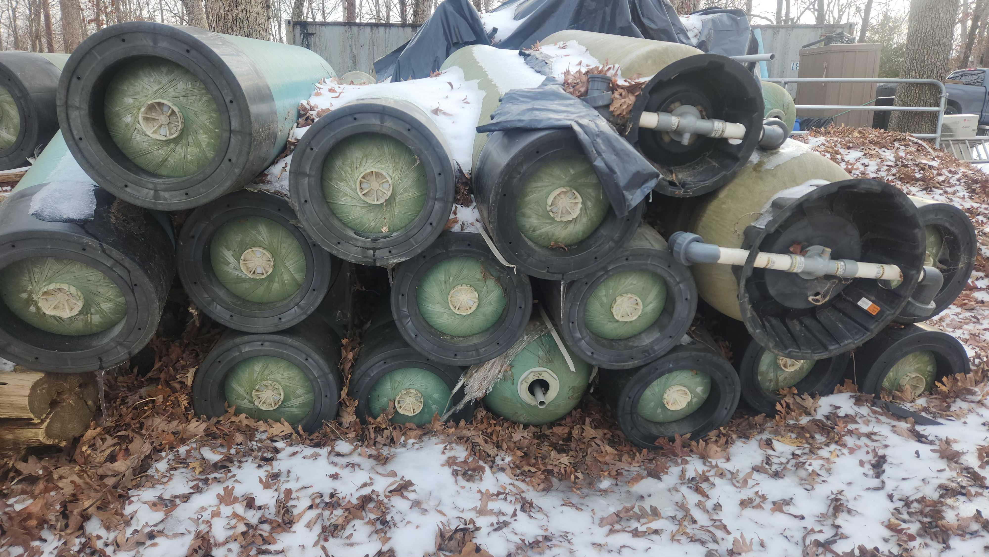 WellMate Fiberglass Pressure Tanks for Wells (WM-9) "NEED TO SALE"