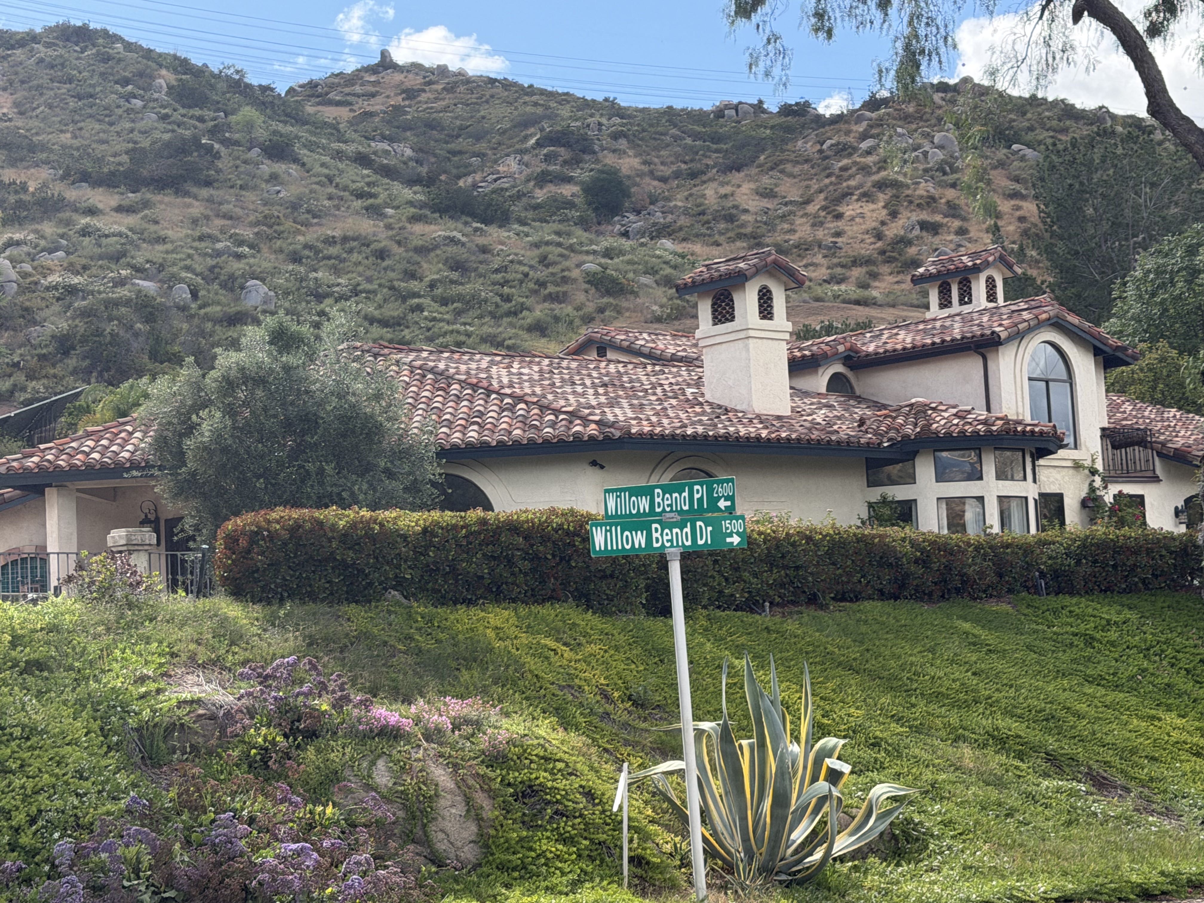  High-quality Spanish clay roof tiles