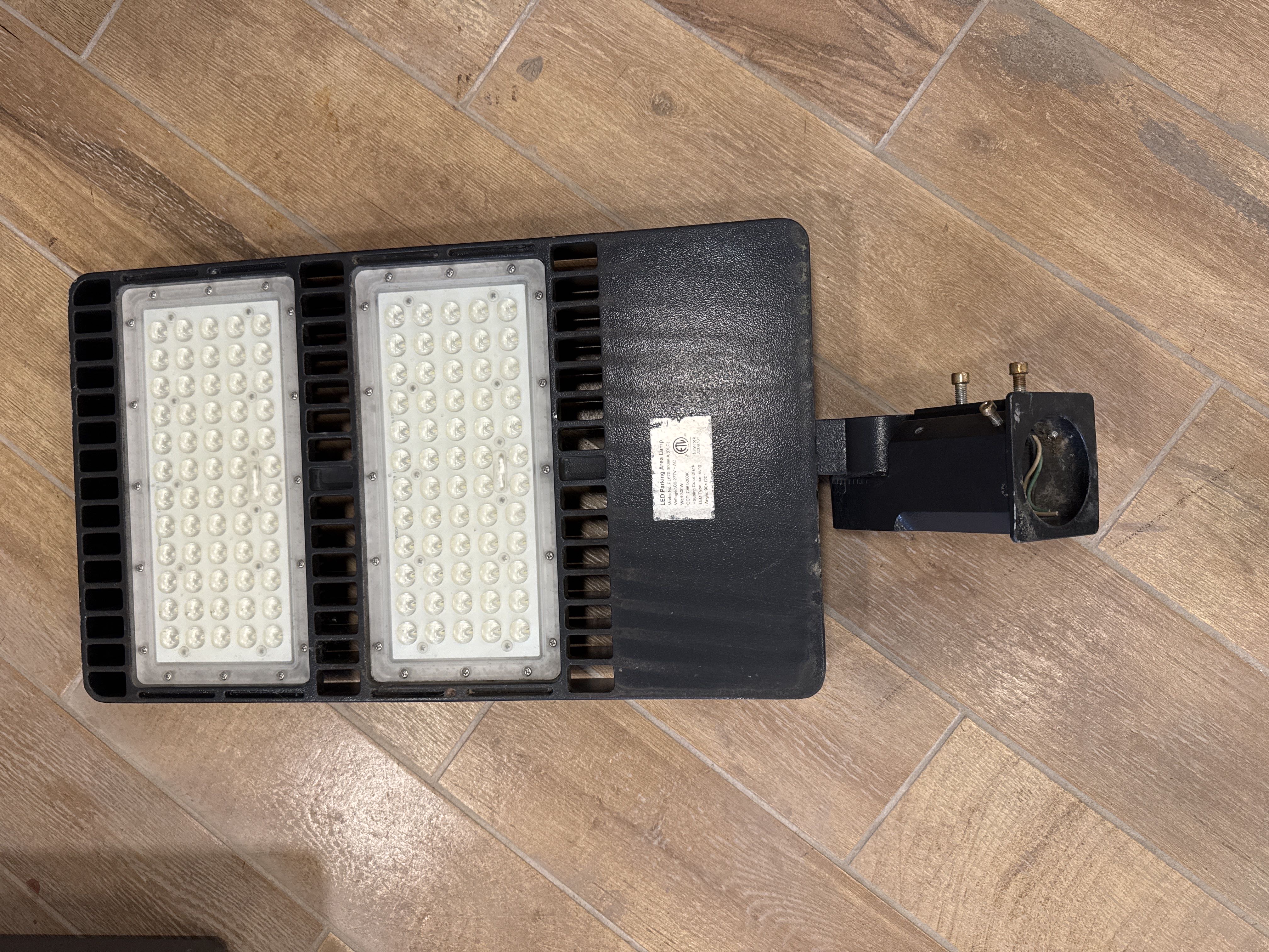 Commercial light