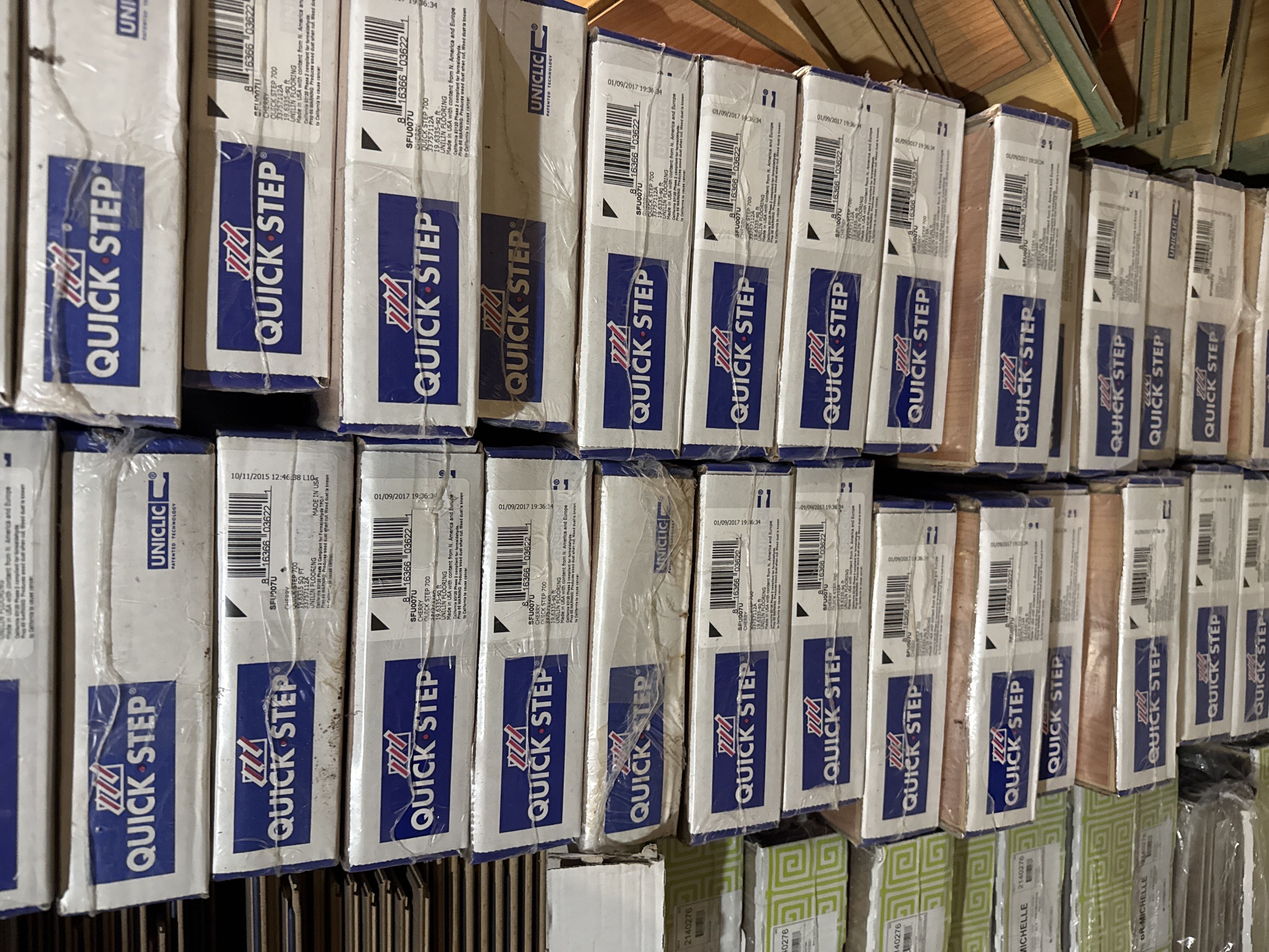 Vinyl plank flooring ( ALL NEW ) 