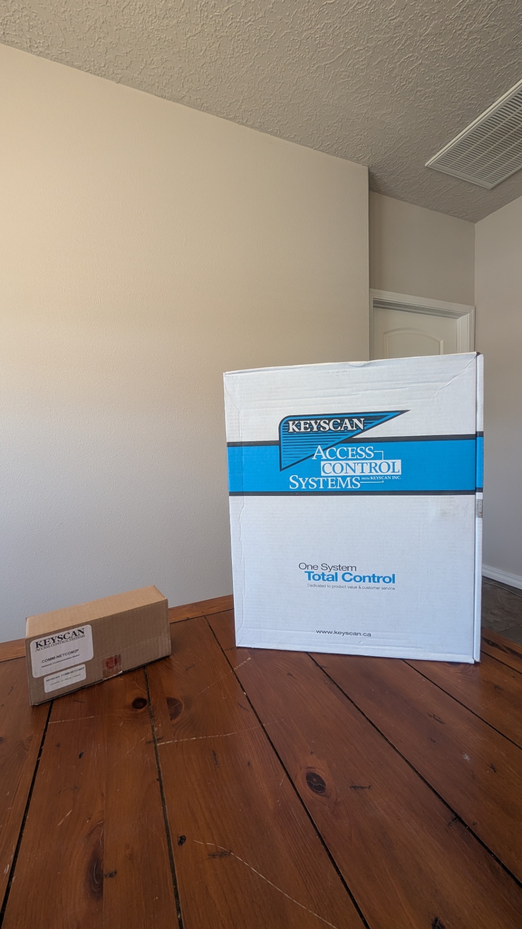 KEYSCAN COMM-CA8500 8 door system