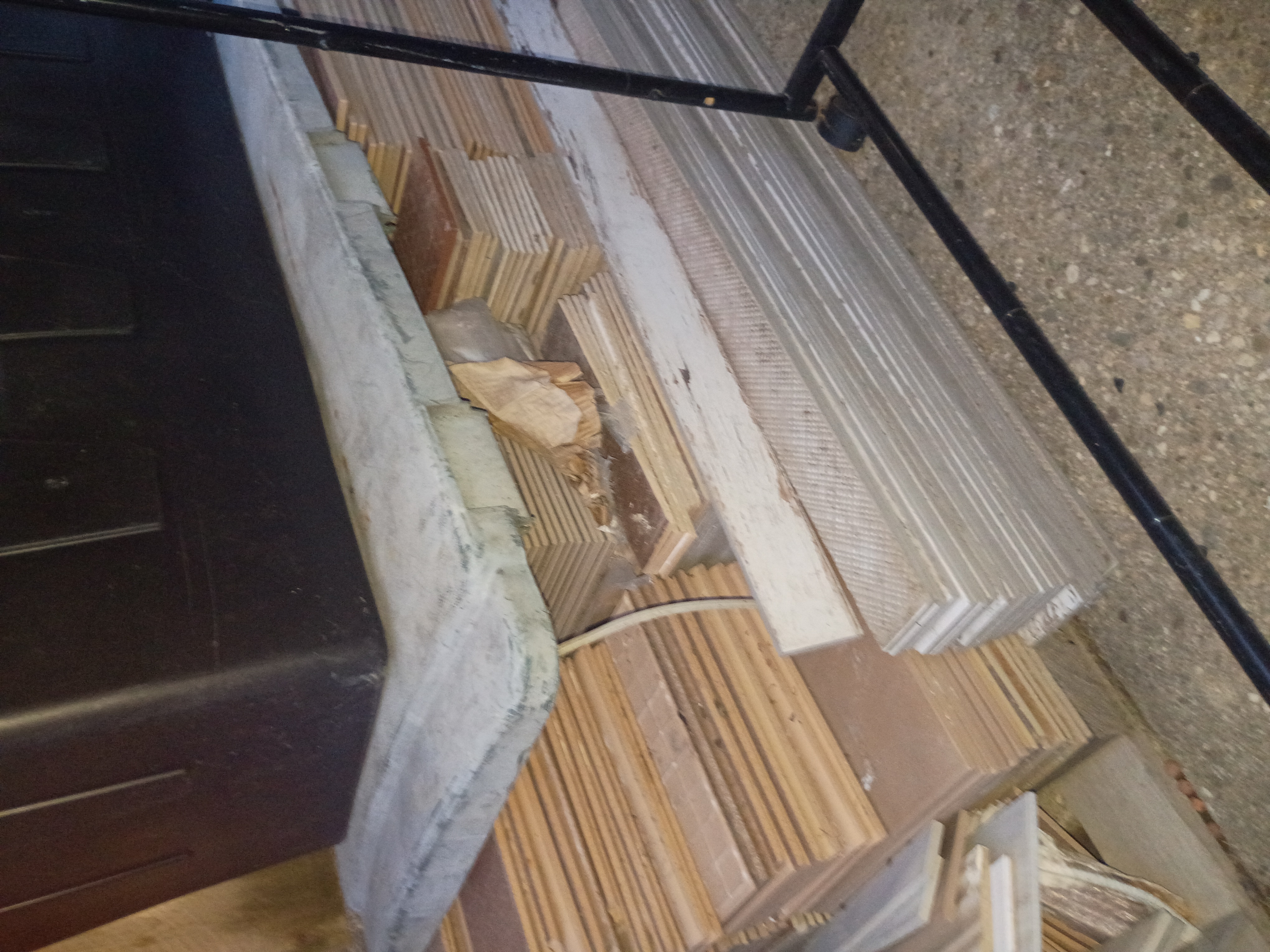 Ceramic tiles